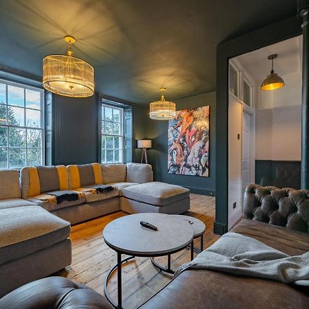 Luxurious Grand 6 Bedroom Home In Bath - Perfect For Groups & Sleeps 12! المظهر الخارجي الصورة