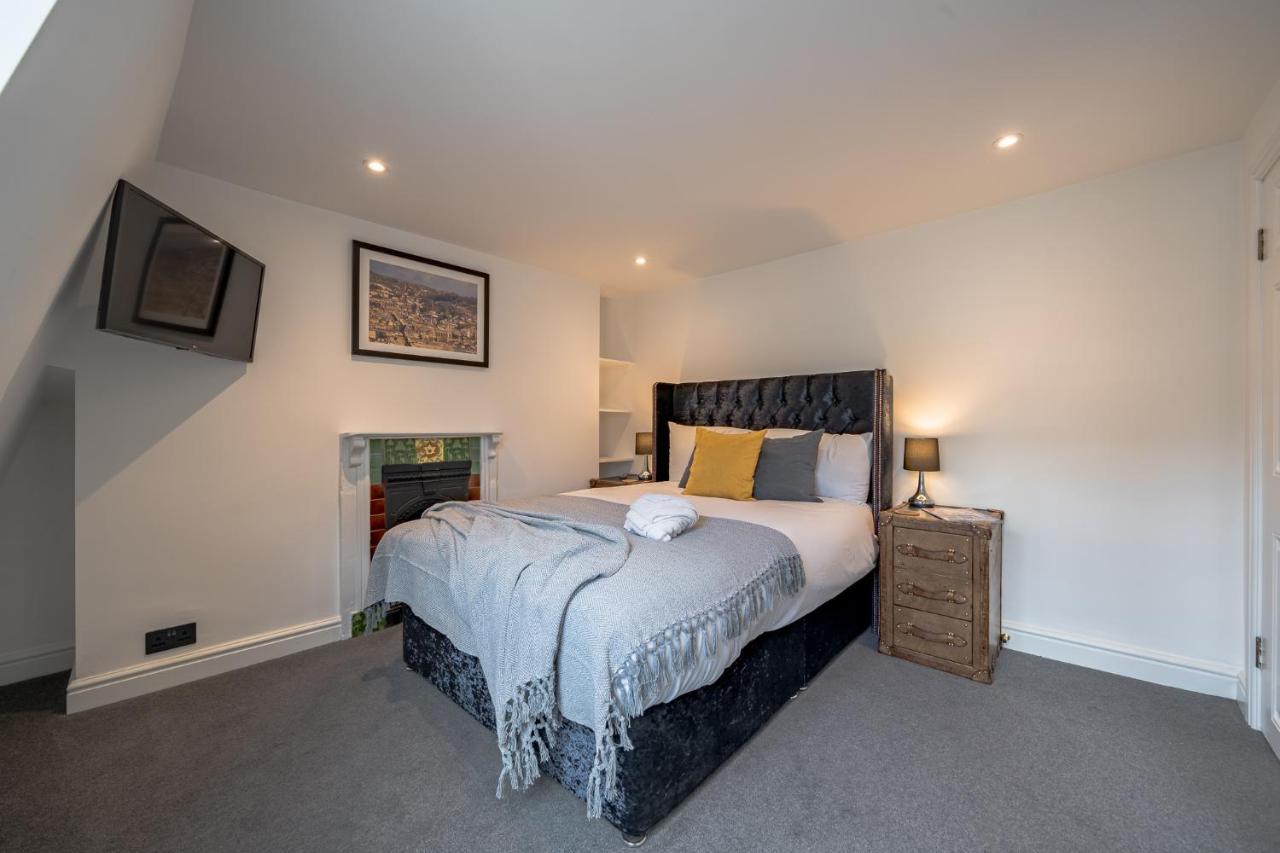 Luxurious Grand 6 Bedroom Home In Bath - Perfect For Groups & Sleeps 12! المظهر الخارجي الصورة