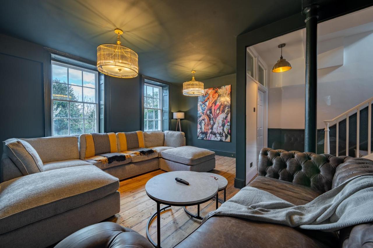 Luxurious Grand 6 Bedroom Home In Bath - Perfect For Groups & Sleeps 12! المظهر الخارجي الصورة