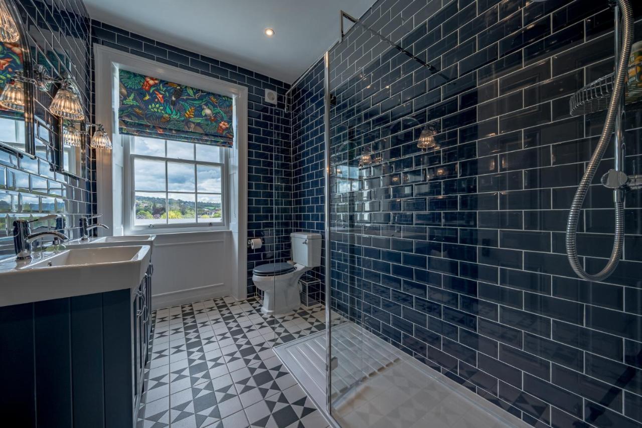 Luxurious Grand 6 Bedroom Home In Bath - Perfect For Groups & Sleeps 12! المظهر الخارجي الصورة